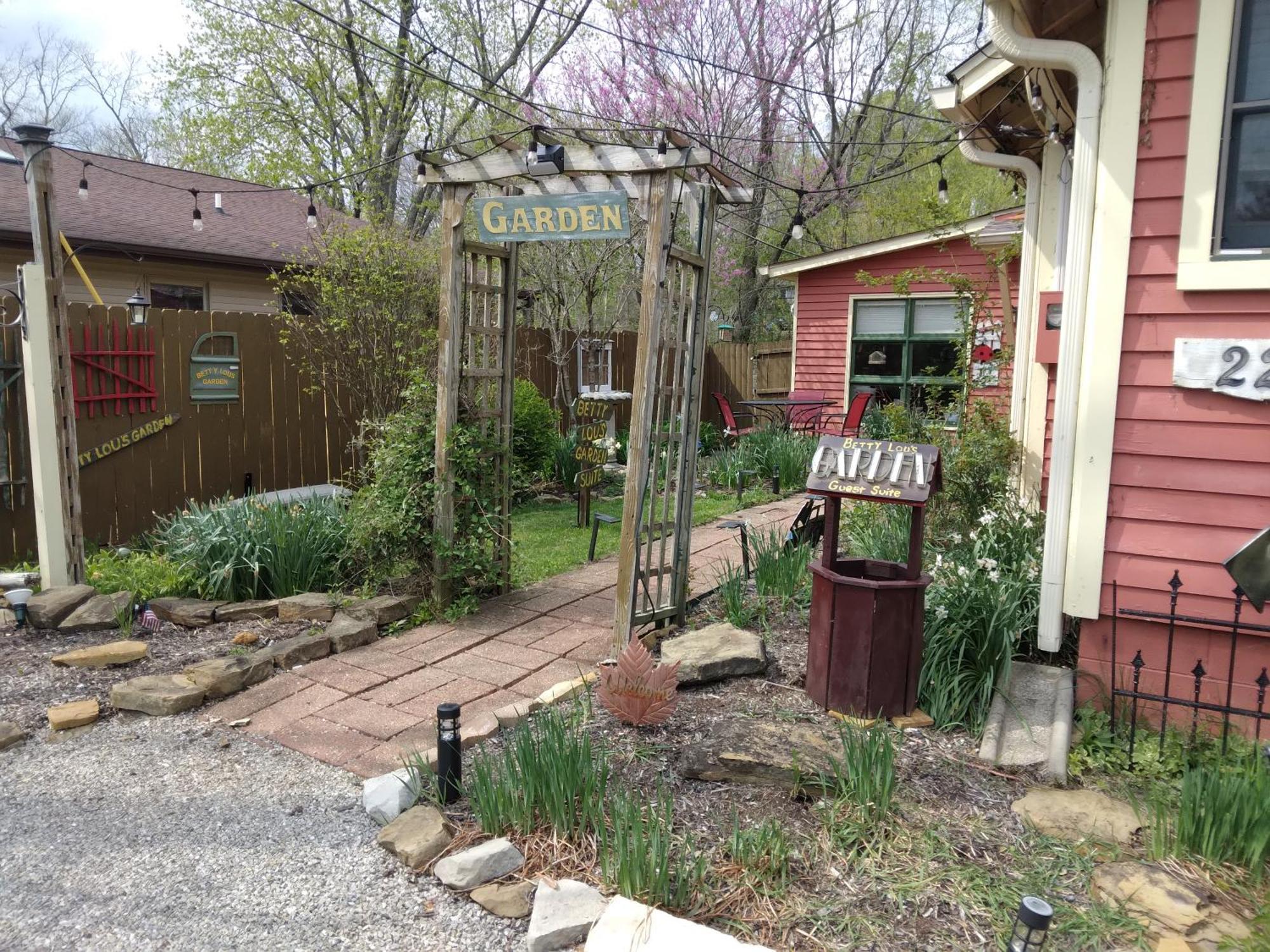 Betty Lous Garden Bed and Breakfast Nashville Exteriör bild